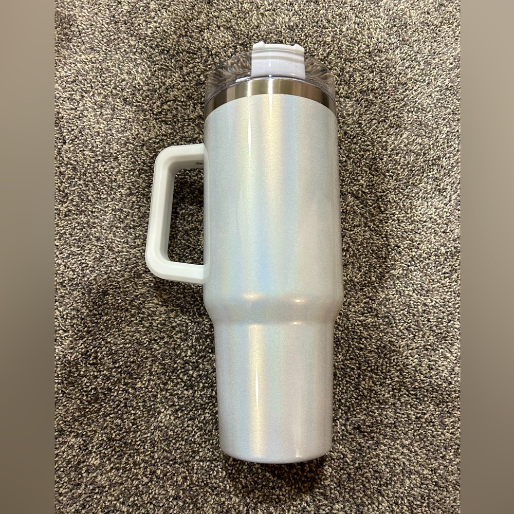 NEW White iridescent tumbler with handle